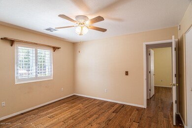 Study or 4th bedroom