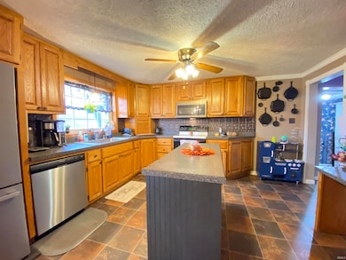 6066 State Road 60 W, Mitchell, IN 47446 - photo 5