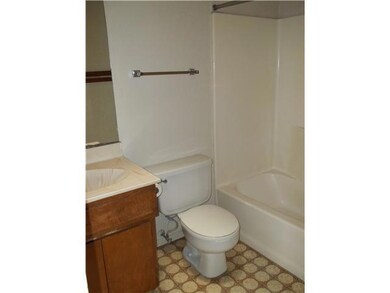 10727 Forest Ridge Ln unit A, El Paso, TX 79935 - photo 6