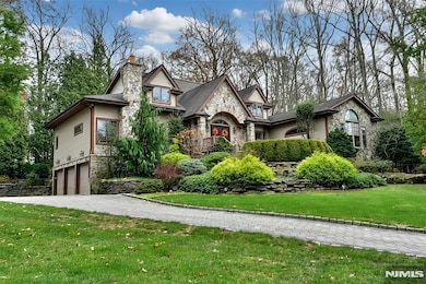 133 Oak Dr, Upper Saddle River, NJ 07458 - photo 2