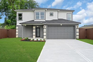 8202 Willow St, Houston, TX 77088 - photo 3