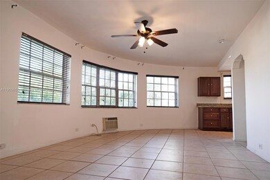 2383 Flamingo Dr unit 4, Miami Beach, FL 33140 - photo 3