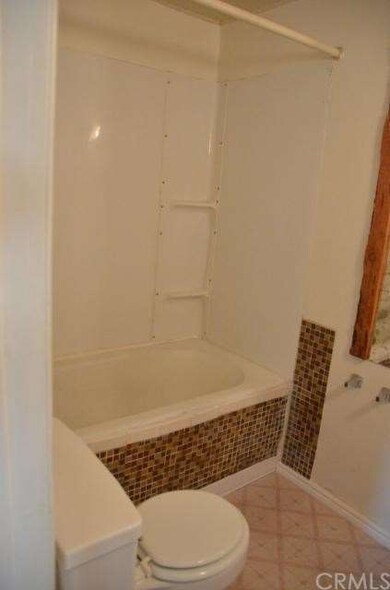 Back Unit Full Bath