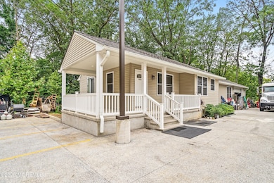 1965 New Jersey 35 unit A, South Amboy, NJ 08879 - photo 2