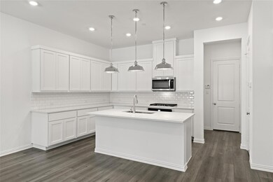 6310 Baritone  Kitchen