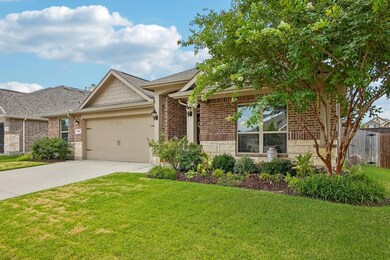 1916 Hollister Ln, Denton, TX 76210 - photo 3