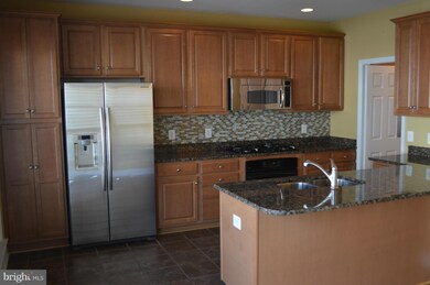 14753 Potomac Branch Dr unit 16, Woodbridge, VA 22191 - photo 7
