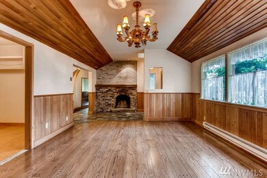 8026 W Mercer Way, Mercer Island, WA 98040 - photo 3