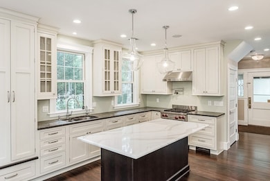 28 Eliot St, Chestnut Hill, MA 02467 - photo 7