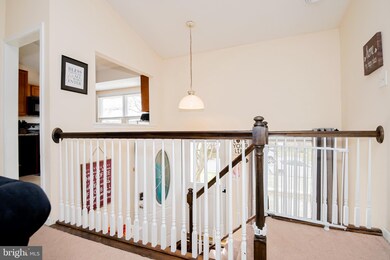 9 Hawkesbury Ct, Newark, DE 19702 - photo 2