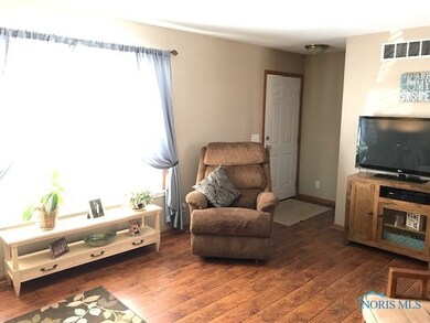 1656 N Genoa Clay Center Rd, Genoa, OH 43430 - photo 3