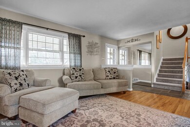 2705 Craig Ave, Reading, PA 19609 - photo 5