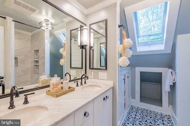 222 Locust St, Warrenton, VA 20186 - photo 4