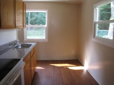 53 Vics Ct, Albany, NY 12205 - photo 7