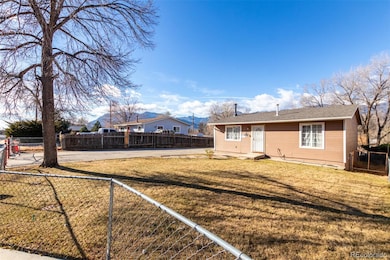 724 S Royer St, Colorado Springs, CO 80903 - photo 3