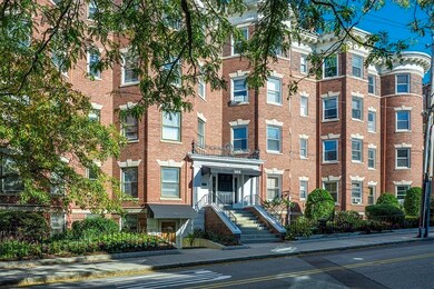 369 Tappan St unit 13, Brookline, MA 02445 - photo 7