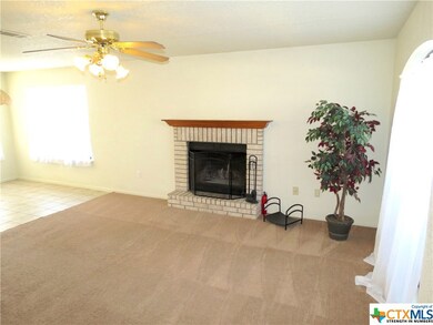 904 Saratoga Ln, Copperas Cove, TX 76522 - photo 4