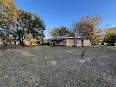 306 Bounding Main St, Gun Barrel City, TX 75156 - photo 2