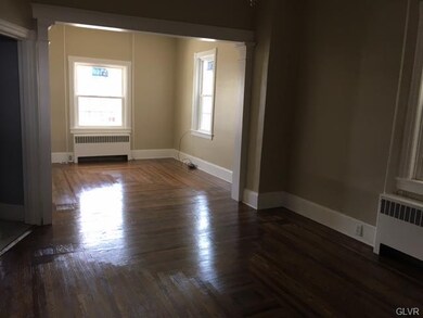 244 S Walnut St, Slatington, PA 18080 - photo 5