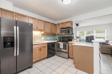 unlisted-address, Bradenton, FL 34207 - photo 5