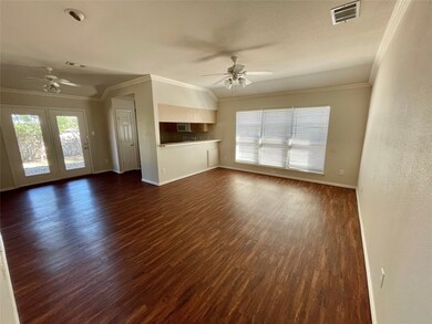 822 Rambling Ct, Granbury, TX 76049 - photo 2