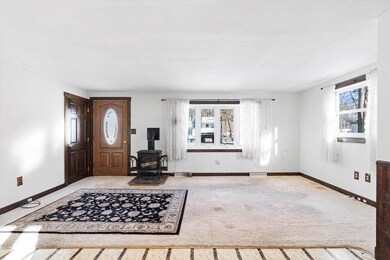 31 Valhalla Dr, Milford, NH 03055 - photo 4