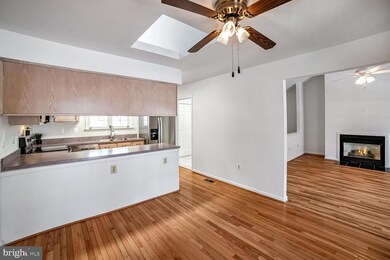 6108 Hunt Club Rd, Elkridge, MD 21075 - photo 5