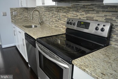 14646 Cambridge Cir, Laurel, MD 20707 - photo 7