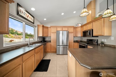 2012 Linville Dr, Wenatchee, WA 98801 - photo 6