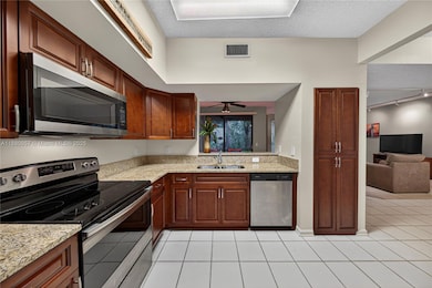 10541 NW 10th St unit A129, Plantation, FL 33322 - photo 2