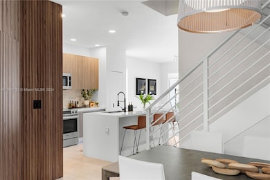 7116 NW 103rd Path, Doral, FL 33178 - photo 5