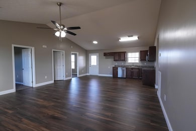 2008 Lindsey Ln, Jefferson City, TN 37760 - photo 6