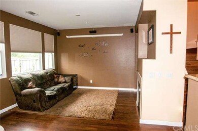 31074 Strawberry Tree Ln unit 7, Temecula, CA 92592 - photo 2