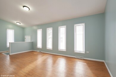 132 N Sumac Ave, Waukegan, IL 60085 - photo 4