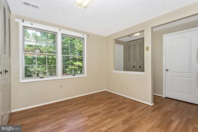 19601 Twinflower Cir, Germantown, MD 20876 - photo 5