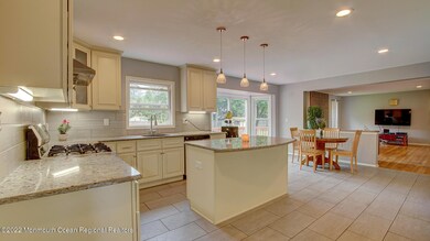 134 Wyncrest Rd, Marlboro, NJ 07746 - photo 6