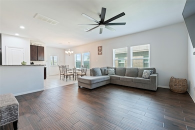 2403 Ivory Ct, Texas City, TX 77591 - photo 4