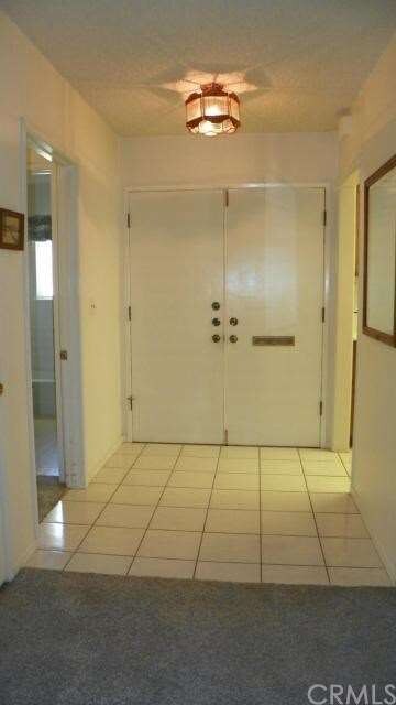 Large Tiled Foyer!