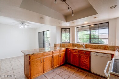 Breakfast Bar and Dining