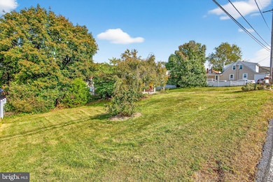 1415 Mount Laurel Rd, Temple, PA 19560 - photo 3