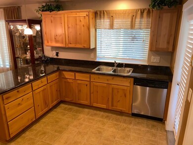 1354 NE Bea Villa View, Grants Pass, OR 97526 - photo 4