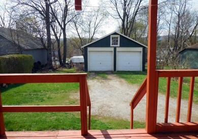 11 Cypress St, Binghamton, NY 13905 - photo 3