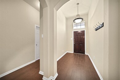 9051 Fuqua Villas Ln, Houston, TX 77075 - photo 3