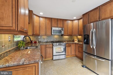 6701 Carlinda Ave, Columbia, MD 21046 - photo 2