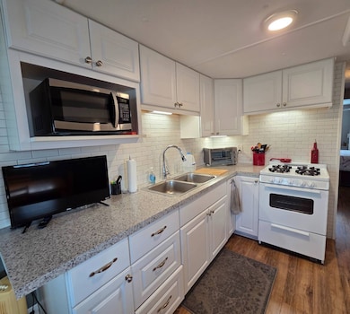 28229 County Road 33 unit W165, Leesburg, FL 34748 - photo 5