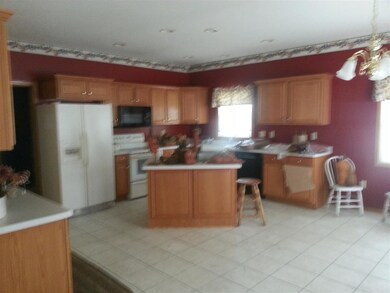 803 S Cherry Ln, Holmen, WI 54636 - photo 6