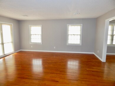 1311 W Chestnut Ave, Duncan, OK 73533 - photo 4