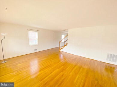 26 Wilfred Ct, Towson, MD 21204 - photo 4
