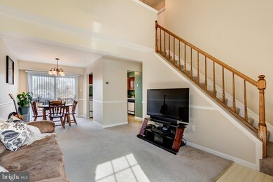 6820 Littlewood Ct, Sykesville, MD 21784 - photo 3