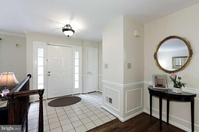 10774 Brewer House Rd, Rockville, MD 20852 - photo 4